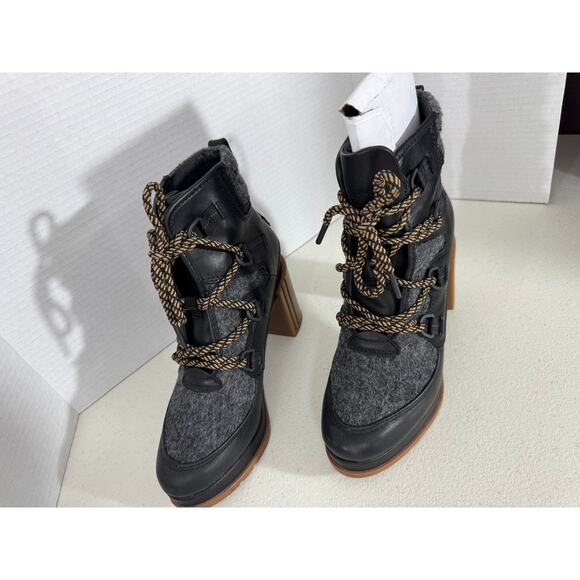 "SOREL" Blake Lace Up Blk Bootie SZ 8 Chunky Heel Quiet Luxury Old Money Goth - Picture 6 of 10